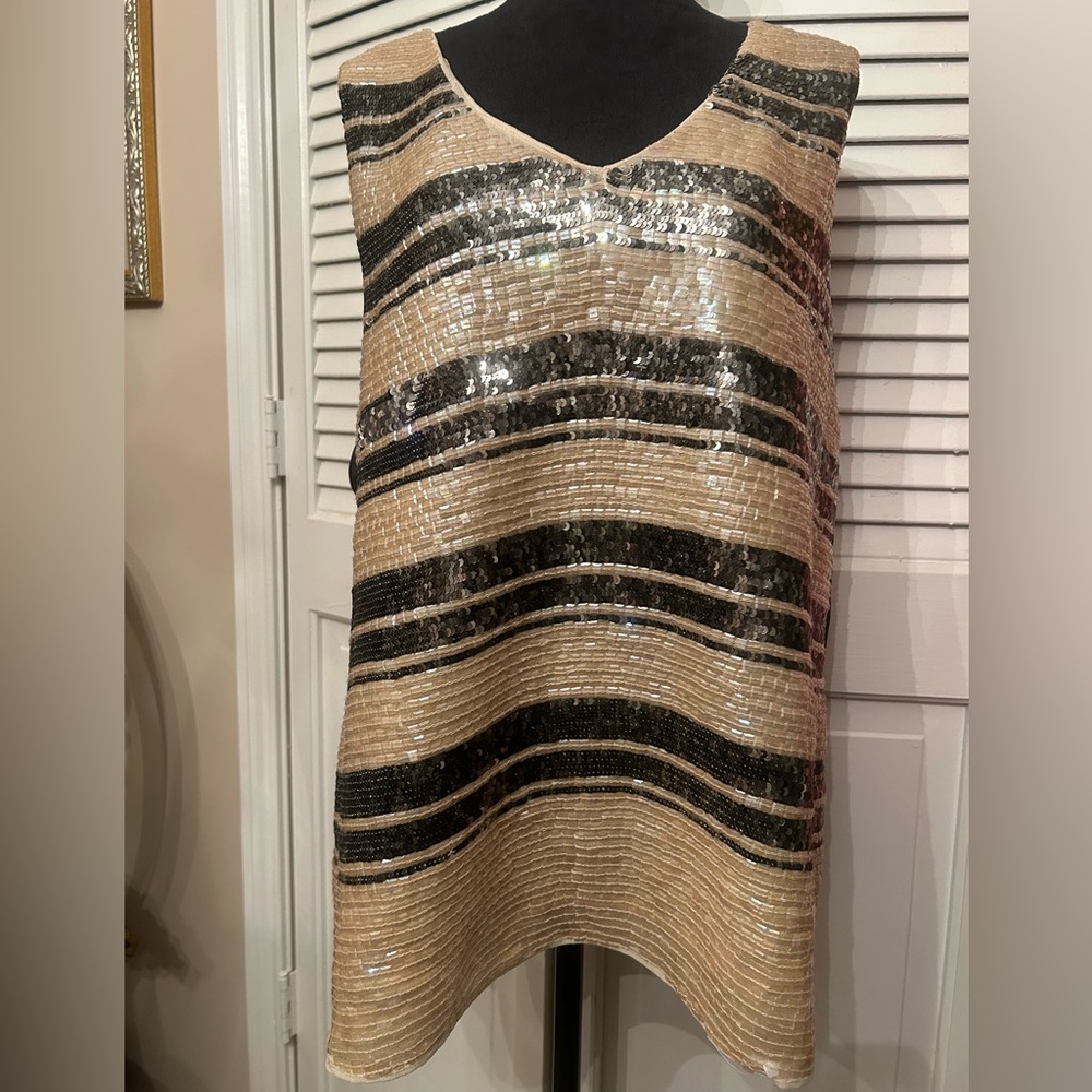 Sleeveless Sequin V-Neck Tank Top